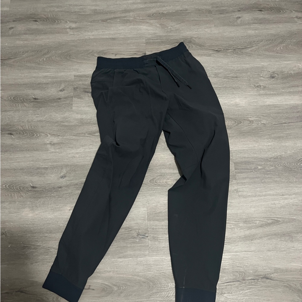Lululemon men’s abc joggers dark blue size medium